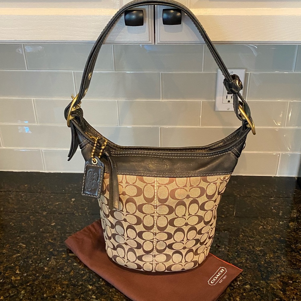 Coach shoulder Tote